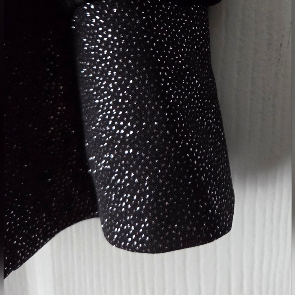 Nicole Miller Black Sheer Sleeve Blouse with Silver Embellishments Size 1X - Picture 6 of 11